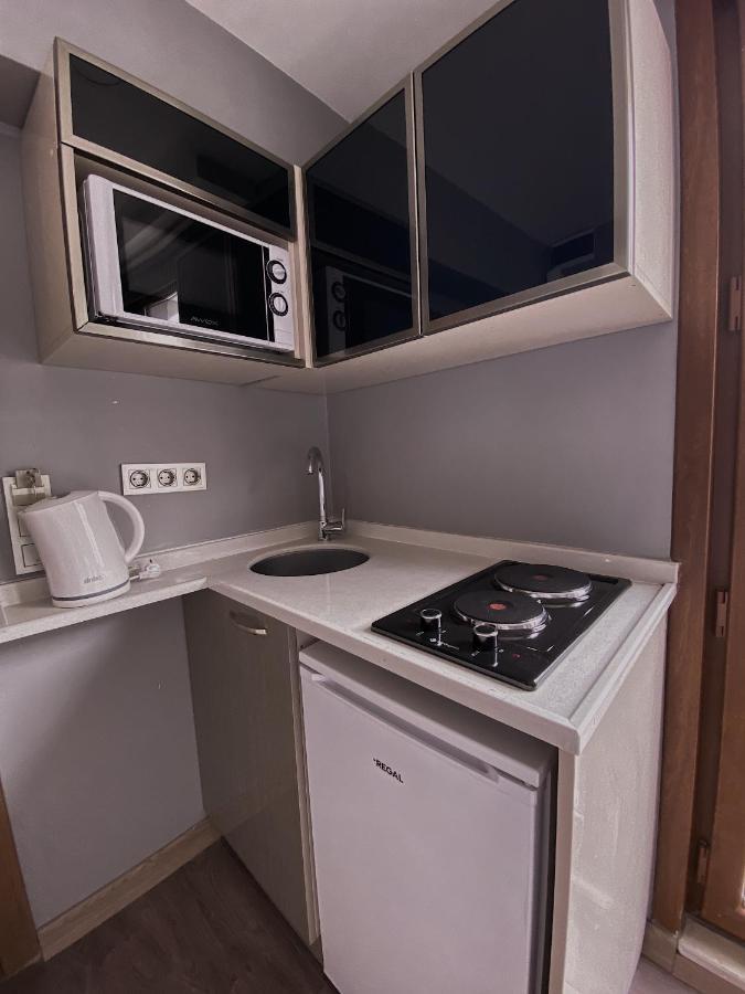 First Apart Apartment Istanbul Exterior photo