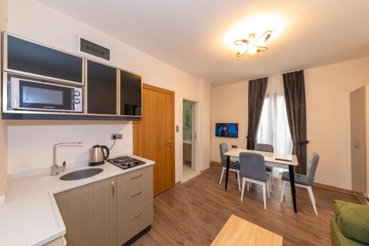 First Apart Apartment Istanbul Exterior photo